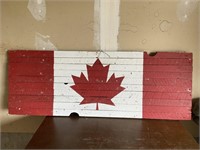 Wood Canada Flag Decor