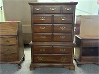 American Drew Six Drawer Chest, Great Condition