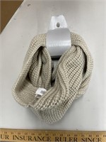 Knit infinity scarf