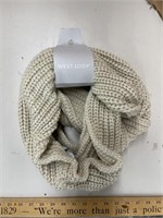 Knit infinity scarf