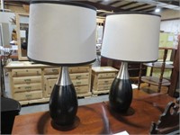 PAIR OF MC STYLE TABLE LAMPS WITH SHADES