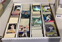 Sports cards - 2800 count box full of MLB trading