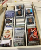 Sports cards - 3000 count box full of MLB trading