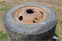 set of 4 9.00x20 tires and rims