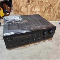 Yamaha Stereo Receiver w Remote