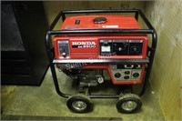 Honda EM 3500X Generator with Cover & Mobile Stand