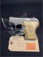 Smith & Wesson 61–2 22 pistol