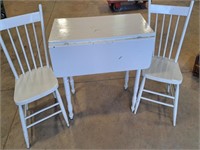 Drop leaf table and 2 chairs  3'sq. 18"W folded