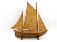 Model sailing yacht, 19th/20th century, mahogany