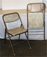 2 Vintage Samsonite Model 1975 Folding Chairs