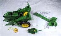 JD 4020 Tractor w/237 Corn Picker