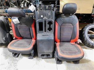 2017 Ford F150, front seats and console