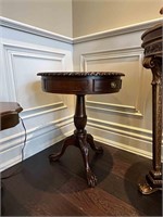 English Style Table