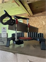 CRAFTSMAN MITER SAW W/MITER