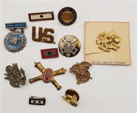 (JL) WWII Military Badges