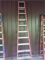 10-foot step ladder