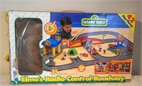 Sesame Street Elmo's Radio Control Roadway (in