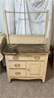 VINTAGE WASHSTAND WITH TOWEL BAR