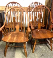 Set of 4 Oak chairs