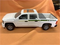Silverado John Deere pickup (plastic)