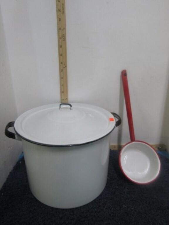 ENAMELED POT & LADLE