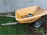 True Temper Wheel Barrow 8 cu. ft