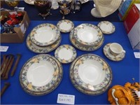 5 PIECE SERVICE FOR 4 FRUIT MOTIF LUNCHEON CHINA