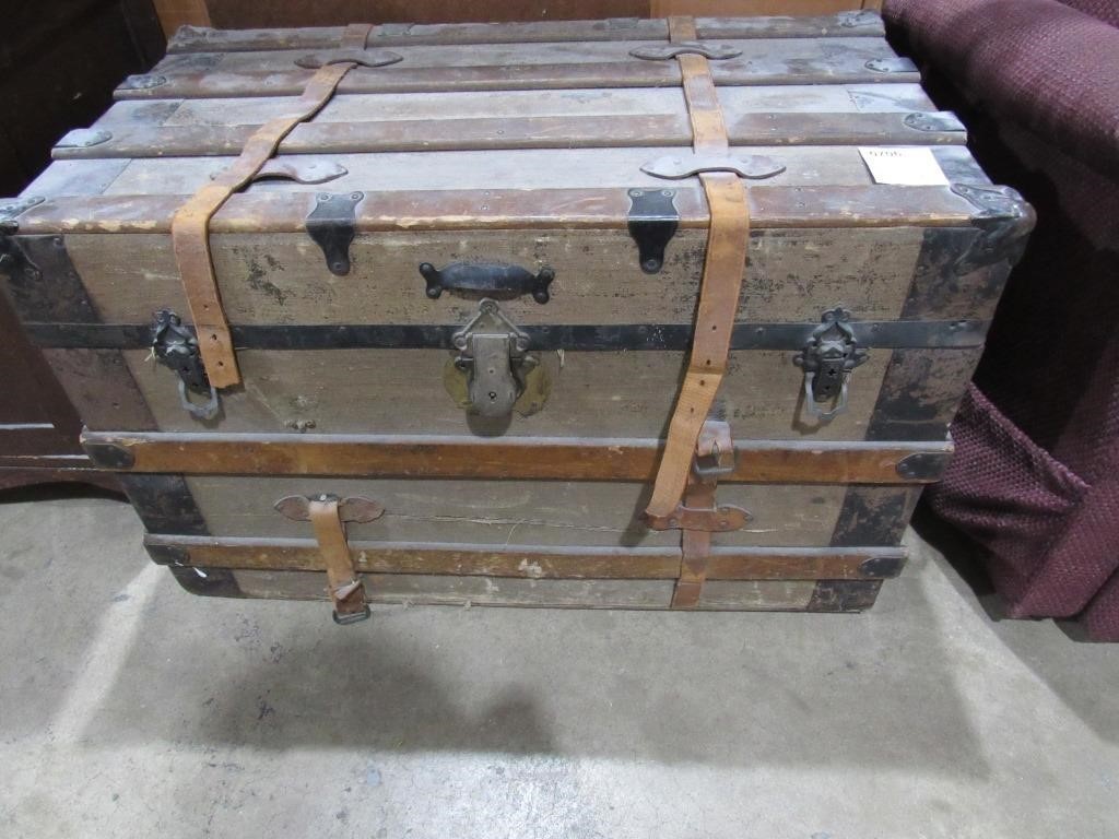 Vintage Trunk NO SHIPPING