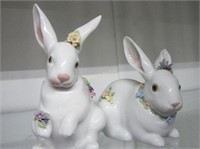 Lladro Pair Of Flower Accented Bunnies