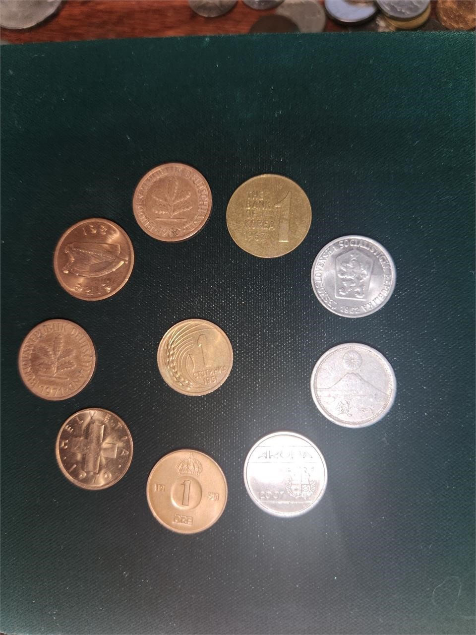 Foreign currency, Silver, old US currency, wheat pennies