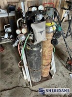 WELDING UNIT W/OXYGEN AND ACETYLENE TANKS