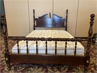 Kincaid Solid Cherry Queen Bed w/ Mattress