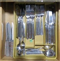 Silverware set and steak knive set:  12 soup spoon