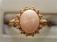 9K GOLD CABOCHON CUT CORAL STONE RING