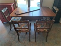 Duncan Phyfe Style Dining Table & 4 Chairs