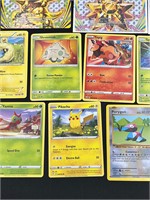 25 Pokemon Cards Lot
