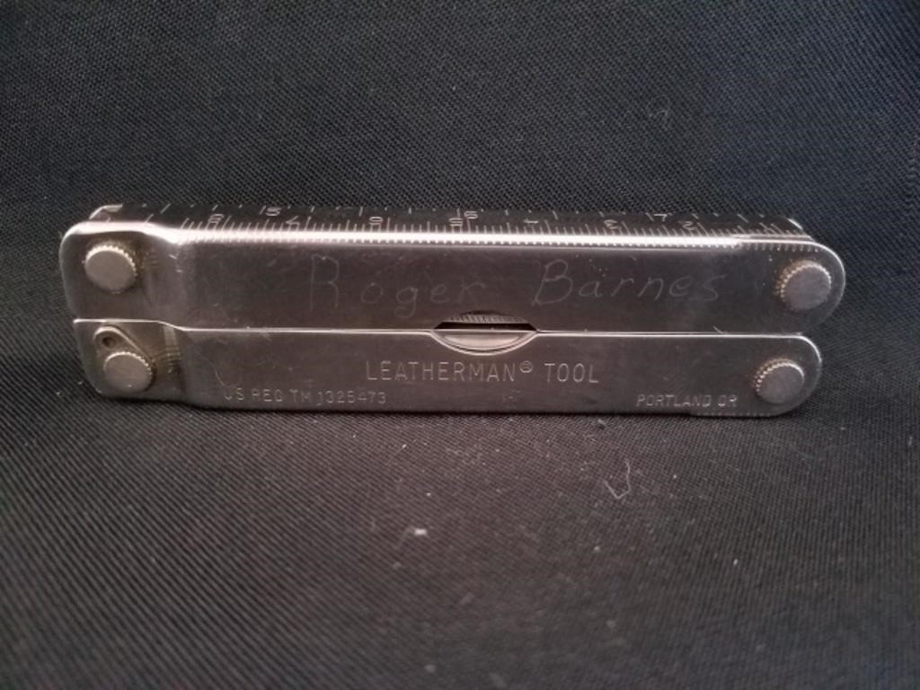 Leatherman Tool, 4" x 1"