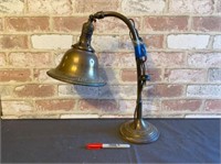BRASS METAL DESK LAMP WITH CURVED NECK