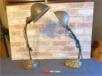 (2X) VINTAGE DESK LAMPS WITH ADJUSTABLE