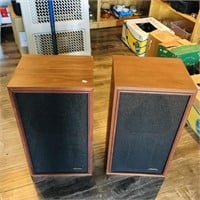 Vintage Realistic Brand Speakers (Untested)