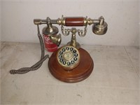 Téléphone style ancien