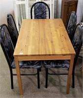 Wood Table / 5 Metal & Vinyl Chairs