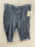 Size 16 Capri pants new with tags