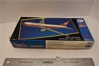 Hasegawa "Air Canada Boeing 747" Model kit