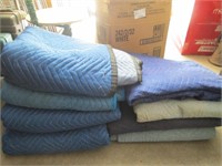 8 moving blankets