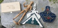 Various Wooden Items - Wall Pocket- Key Hanger
