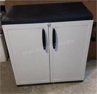 Rubbermaid Style 3ft Cabinet