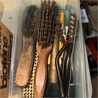 Wire Brushes, Paint Brushes, Cleaning Brushes