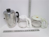 Coffee Maker + 2 Glass Coffee Pots