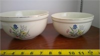 2 Halls Kitchenware bowls